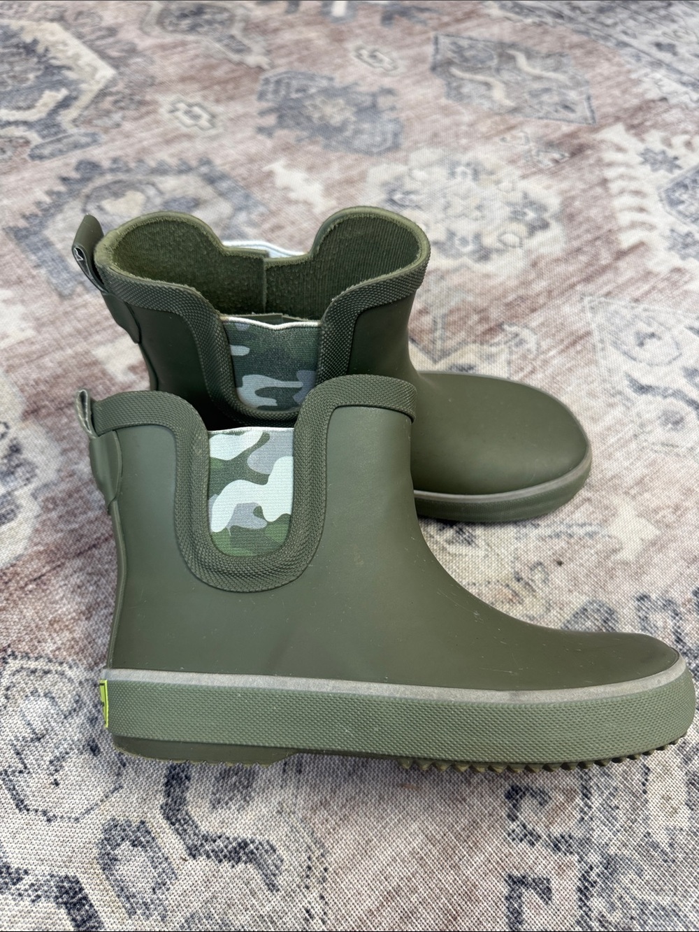 Western Chief Olive Green Camo Short Rain Boots